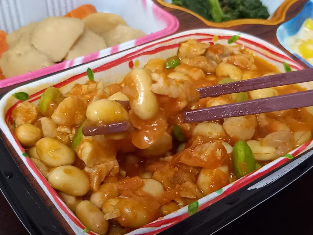 ベルーナグルメ 鶏と大豆のトマト煮セット